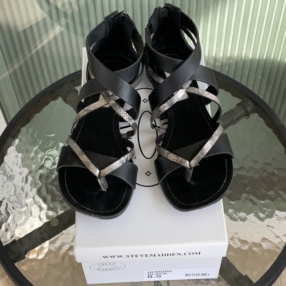 Steve Madden sandals - Picture 1 of 6